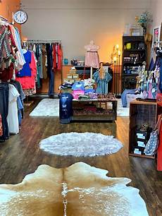 Display Systems For Clothes Store