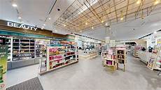 Display Systems For Clothes Store