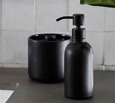 Plastic Bathroom Accessories